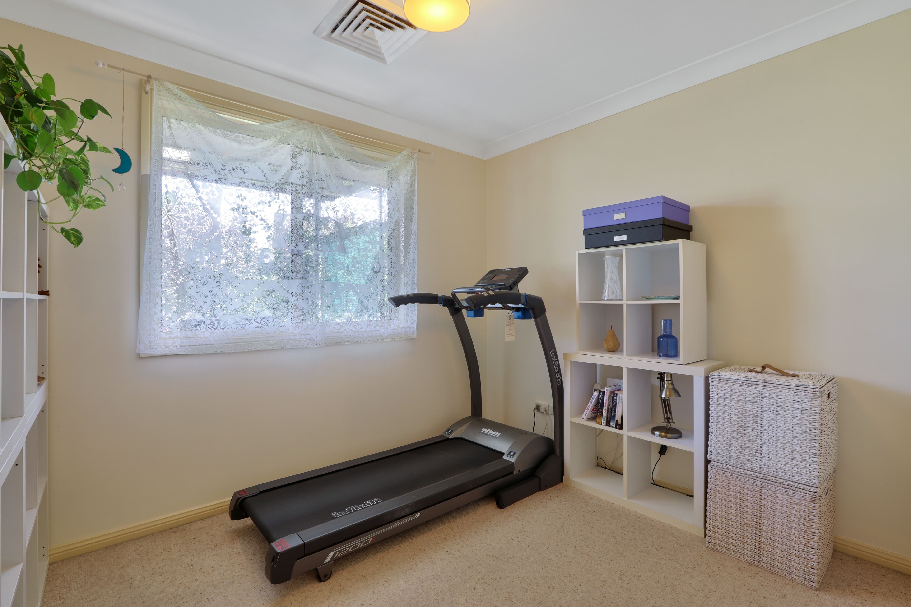 6 Pambula Avenue, Prestons NSW 2170, Prestons - Thumbnail 8