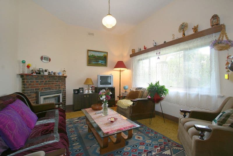 42 Heath Avenue, OAKLEIGH VIC 3166, Oakleigh - Thumbnail 3