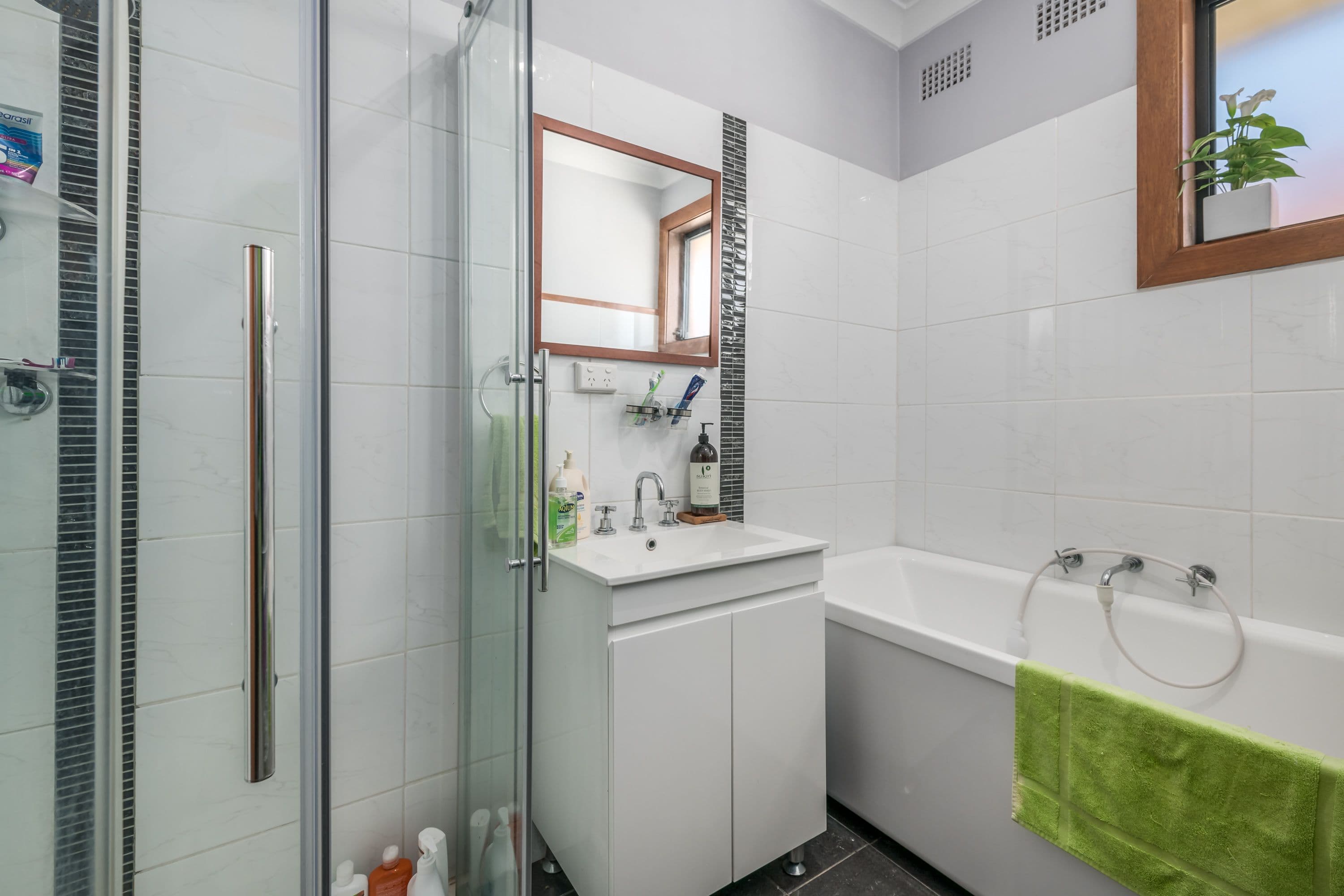 207 Excelsior Parade, Toronto - Thumbnail 7