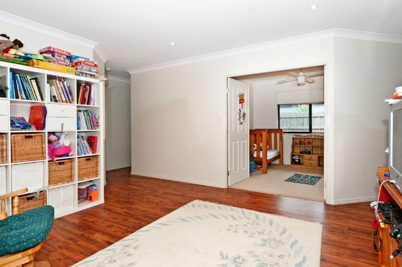 3 Conlan Court, AUGUSTINE HEIGHTS QLD 4300, Augustine Heights - Thumbnail 3