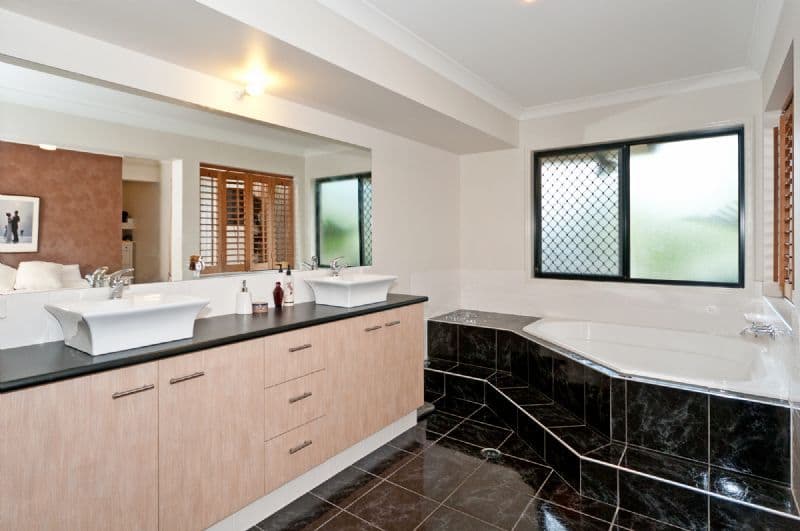 3 Conlan Court, AUGUSTINE HEIGHTS QLD 4300, Augustine Heights - Thumbnail 8