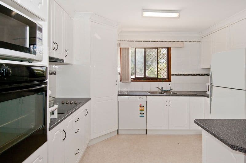 16 Katrina Crescent, WATERFORD WEST QLD 4133, Waterford West - Thumbnail 4