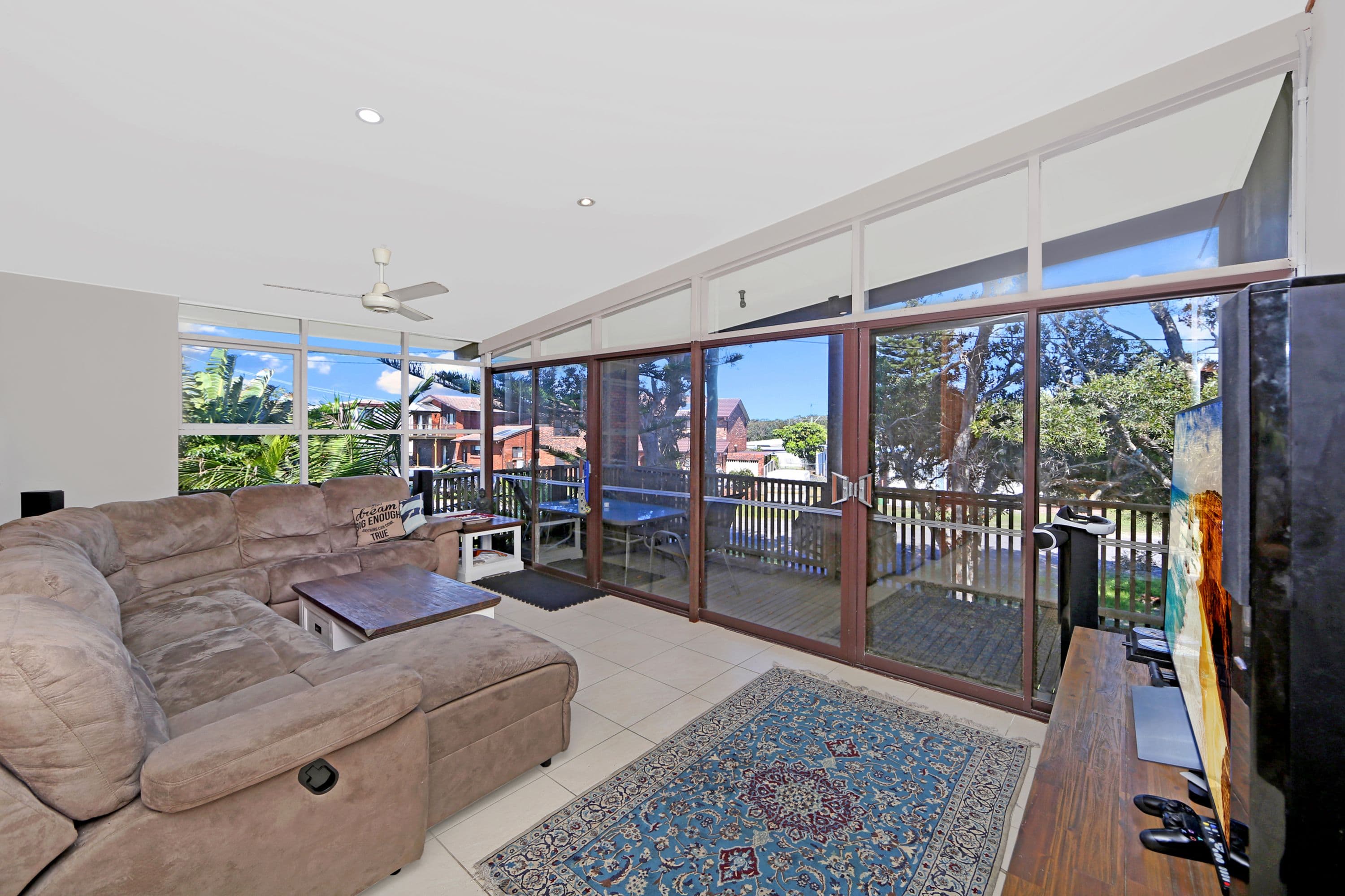 22 Boomerang Street, Budgewoi - Thumbnail 3