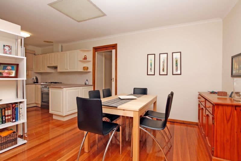 4 Fisher Grove, TULLAMARINE VIC 3043, Tullamarine - Thumbnail 8