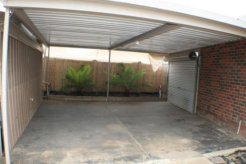 21 Clowes Street, MELTON SOUTH VIC 3338, Melton South - Thumbnail 3