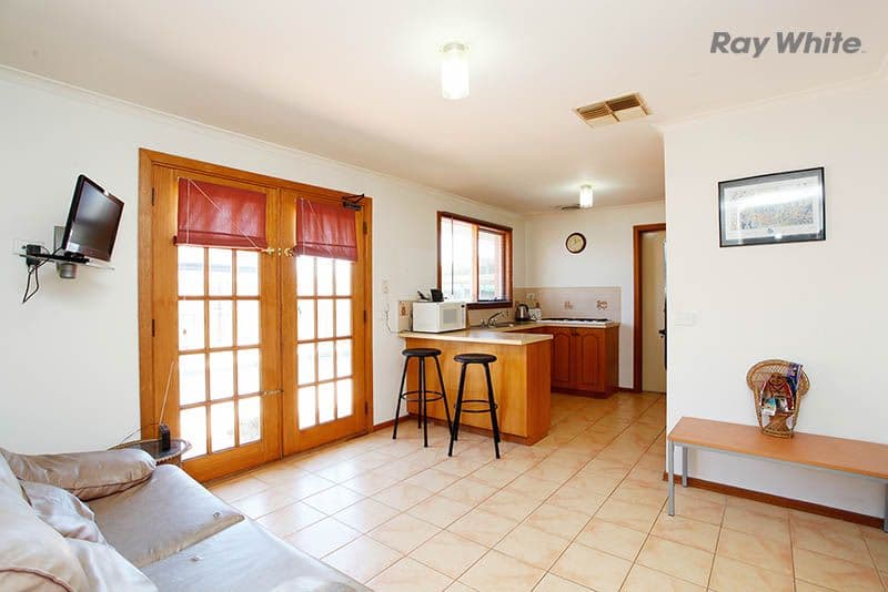 16 Catherine Road, SEABROOK VIC 3028, Seabrook - Thumbnail 4