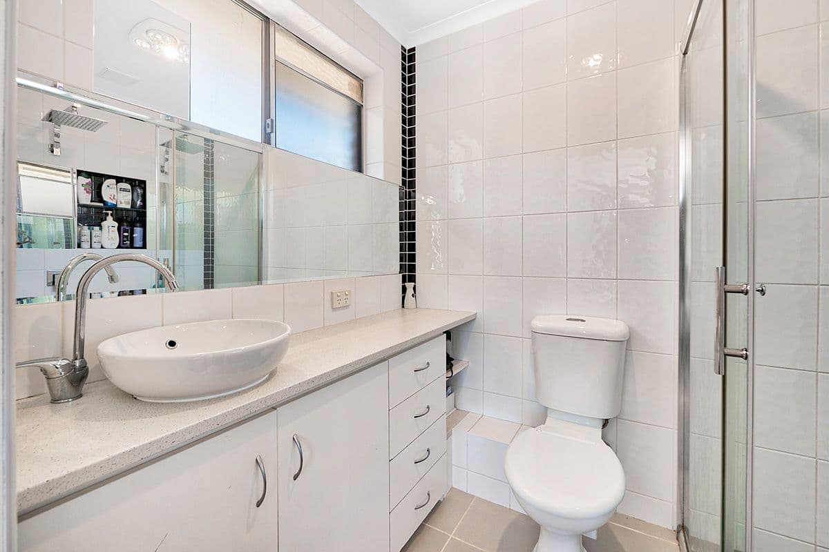 10 Clairmont Avenue, Cranbourne VIC 3977, Cranbourne - Thumbnail 5