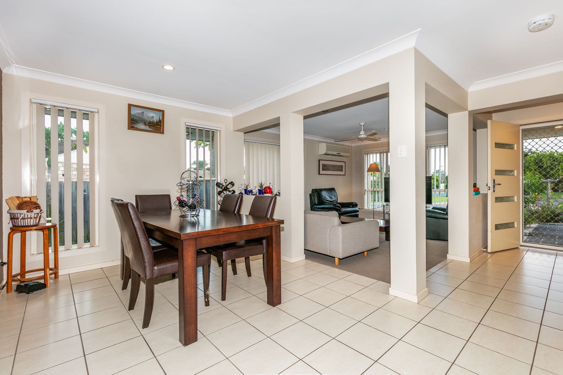 9 Lake Wivenhoe Court, Logan Reserve QLD 4133, Logan Reserve - Thumbnail 7