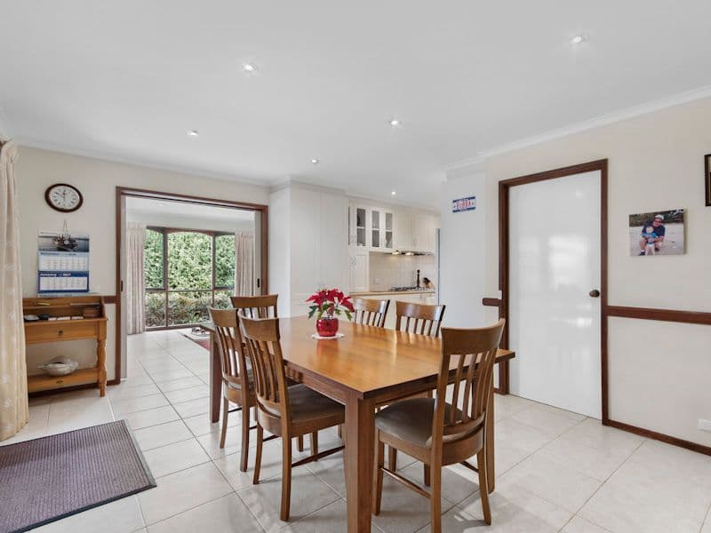 7 Mirboo Court, Brookfield VIC 3338, Brookfield - Thumbnail 3