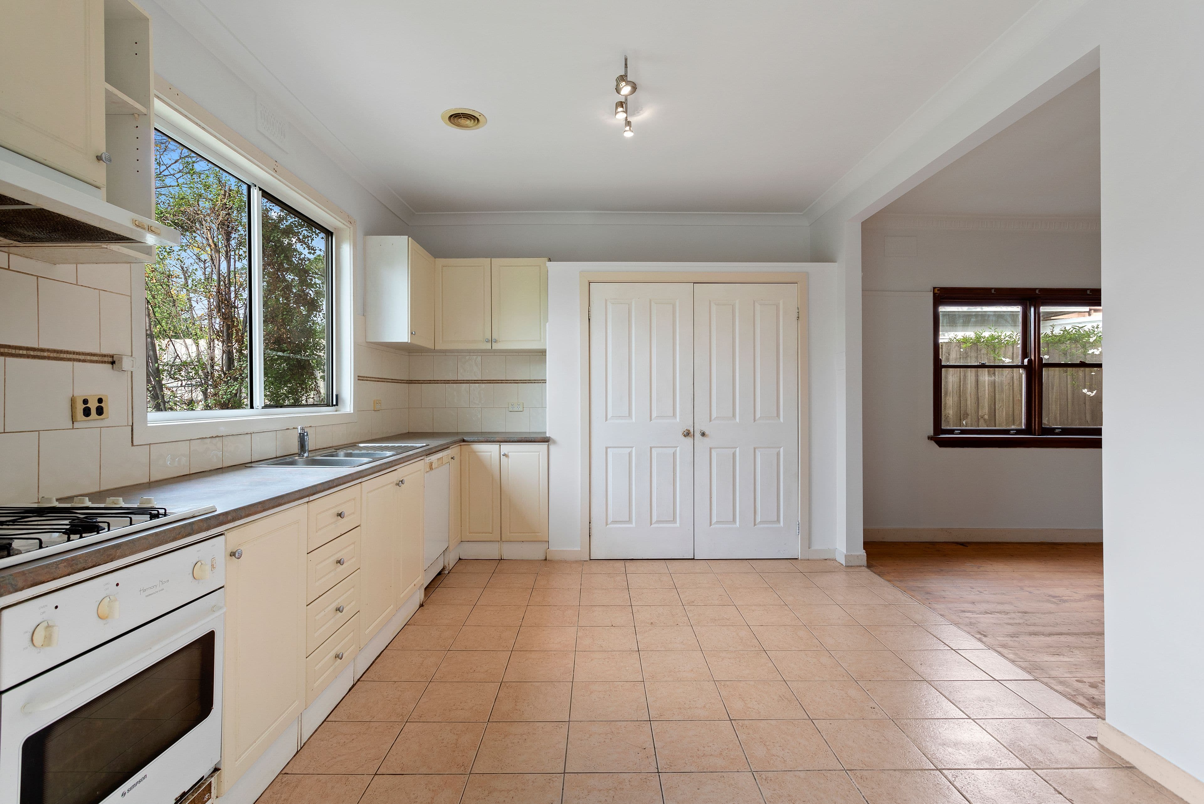 238 Warrigal Road, Cheltenham VIC 3192, Cheltenham - Thumbnail 7