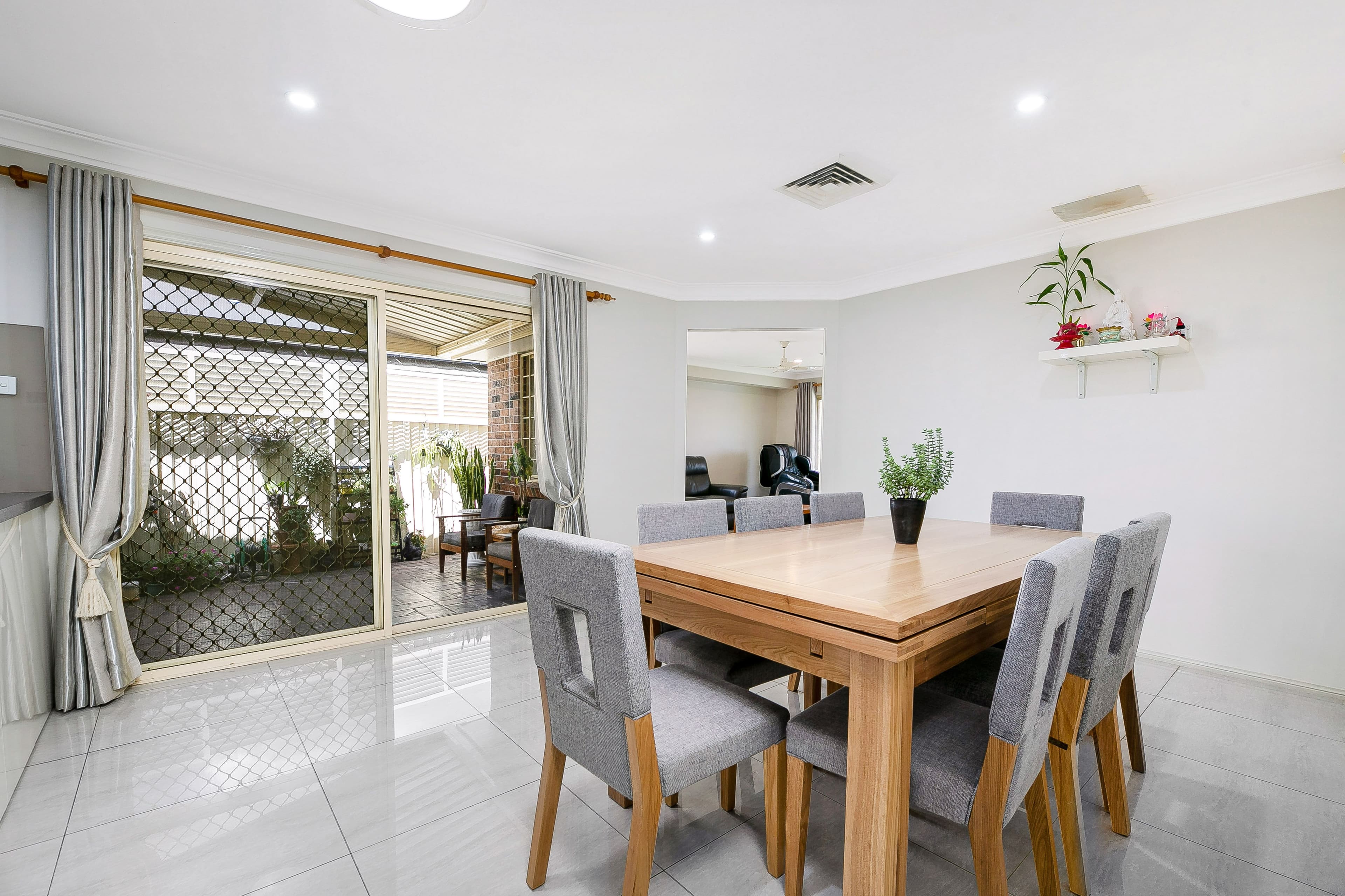 27 Esme Avenue, Chester Hill NSW 2162, Chester Hill - Thumbnail 4