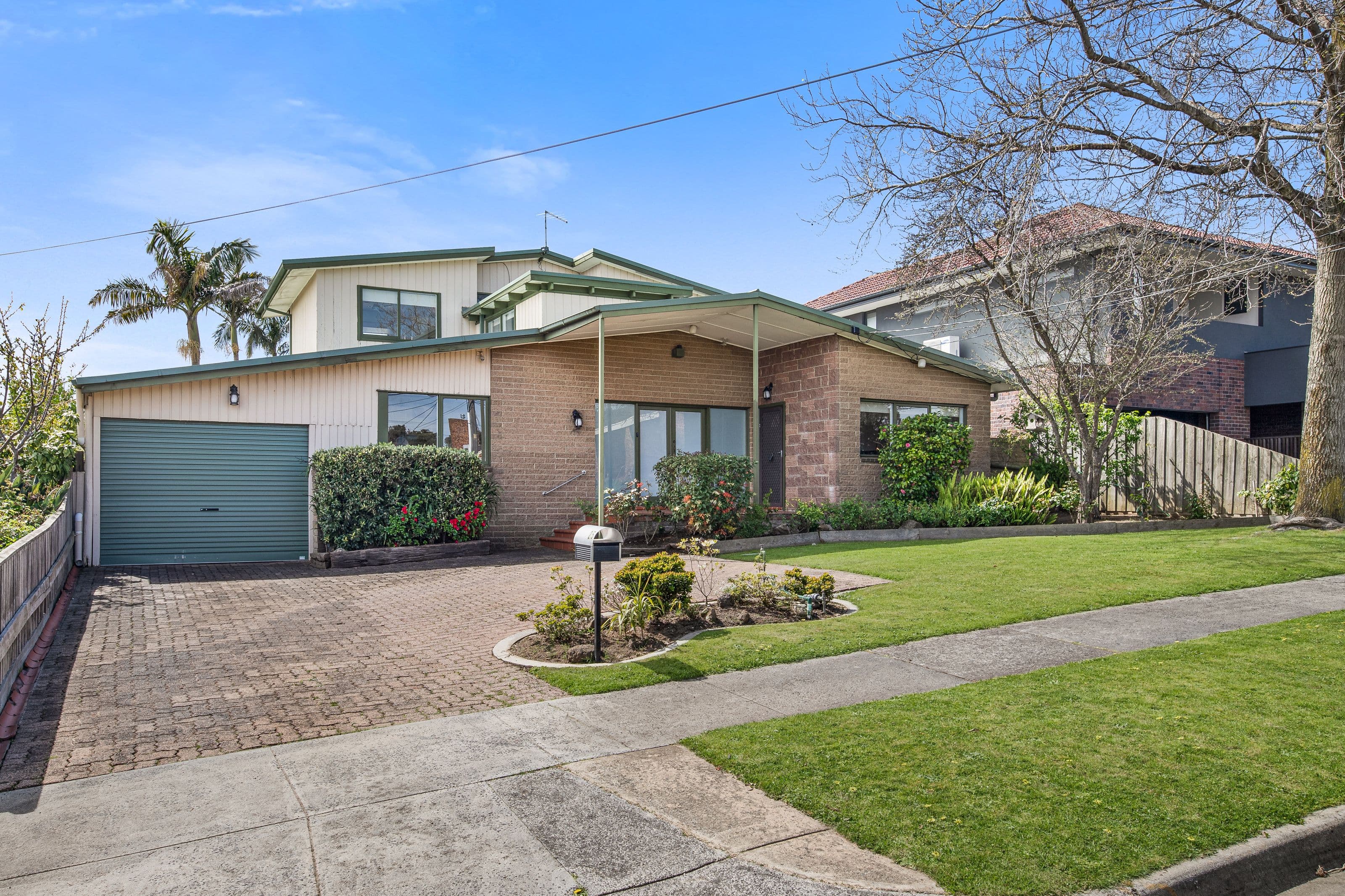 25 Oakern Street, Mount Waverley VIC 3149, Mount Waverley - Thumbnail 2