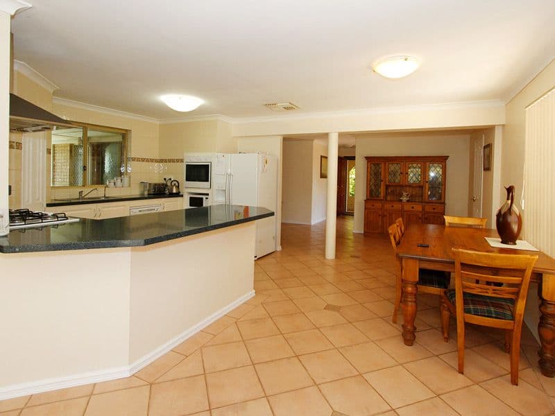 16 Spinnaker Crest, BALLAJURA WA 6066, Ballajura - Image 1