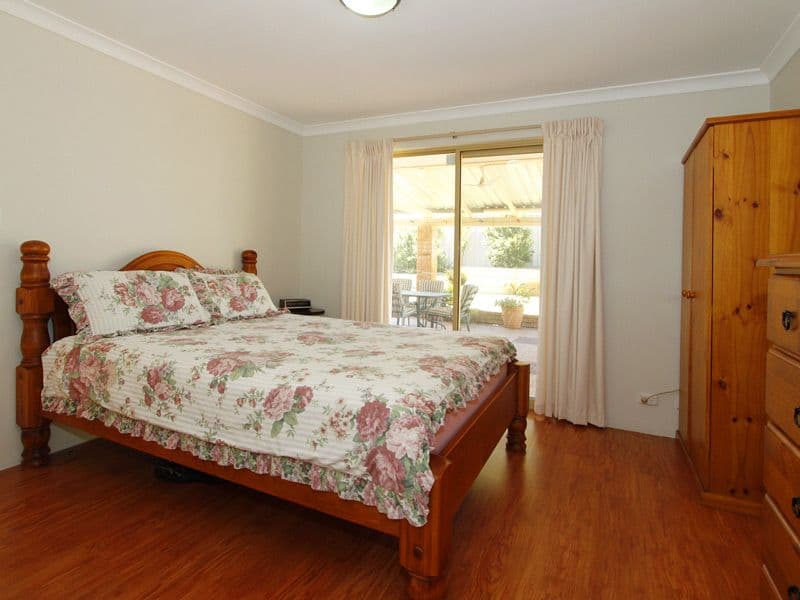 16 Spinnaker Crest, BALLAJURA WA 6066, Ballajura - Thumbnail 7