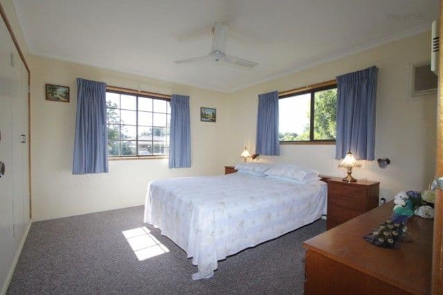 1 Hicks Street, DECEPTION BAY QLD 4508, Deception Bay - Thumbnail 6