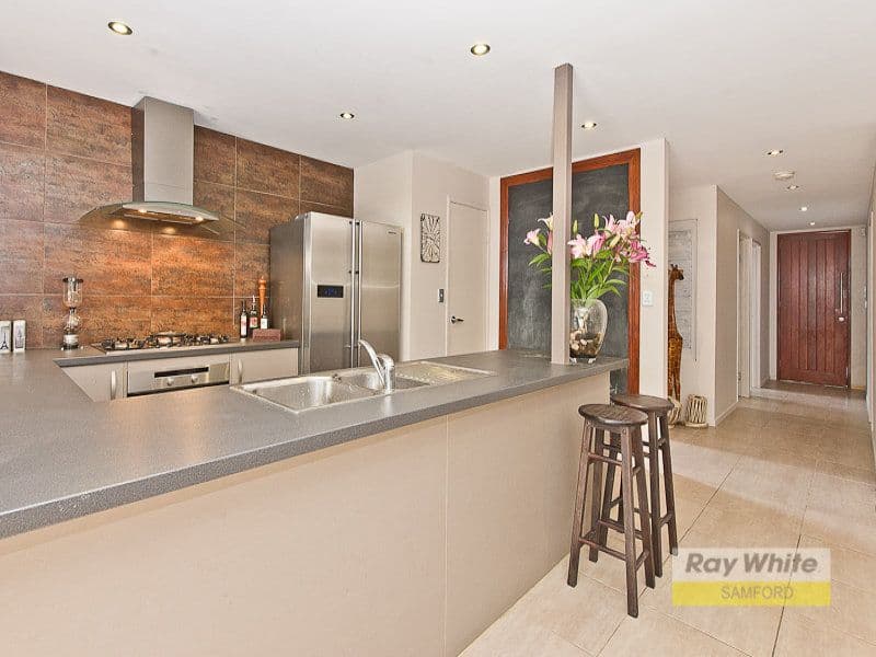 36 Nudgee Road, HAMILTON QLD 4007, Hamilton - Thumbnail 4