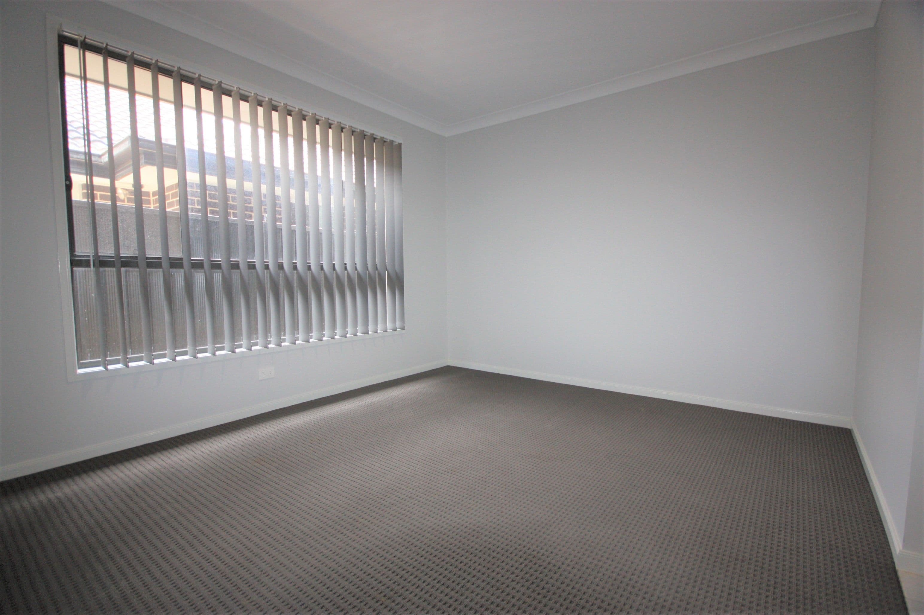 7 Farm Cove Street, Gregory Hills - Thumbnail 4