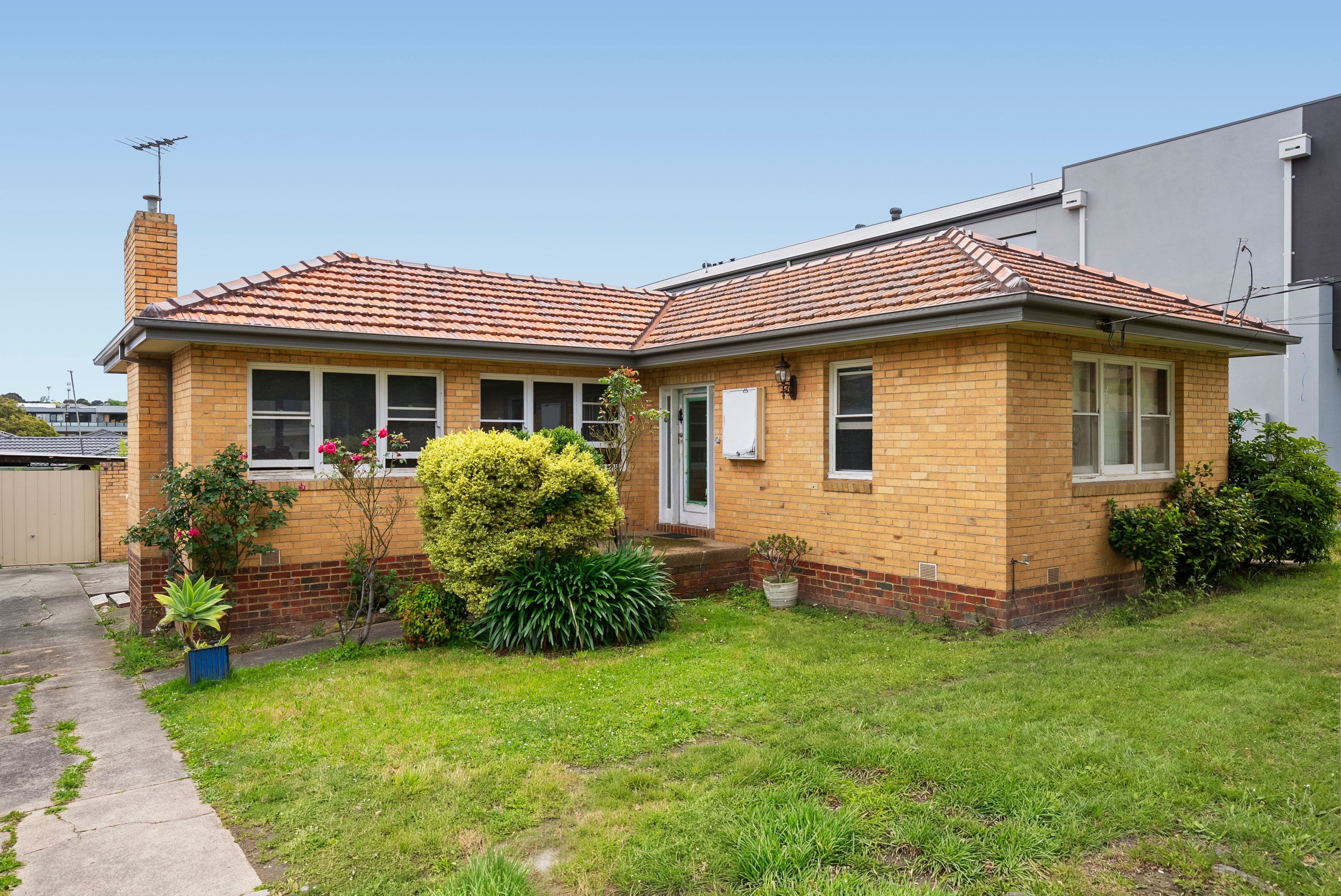 27 Hunter Street, Glen Waverley VIC 3150, Glen Waverley - Thumbnail 2
