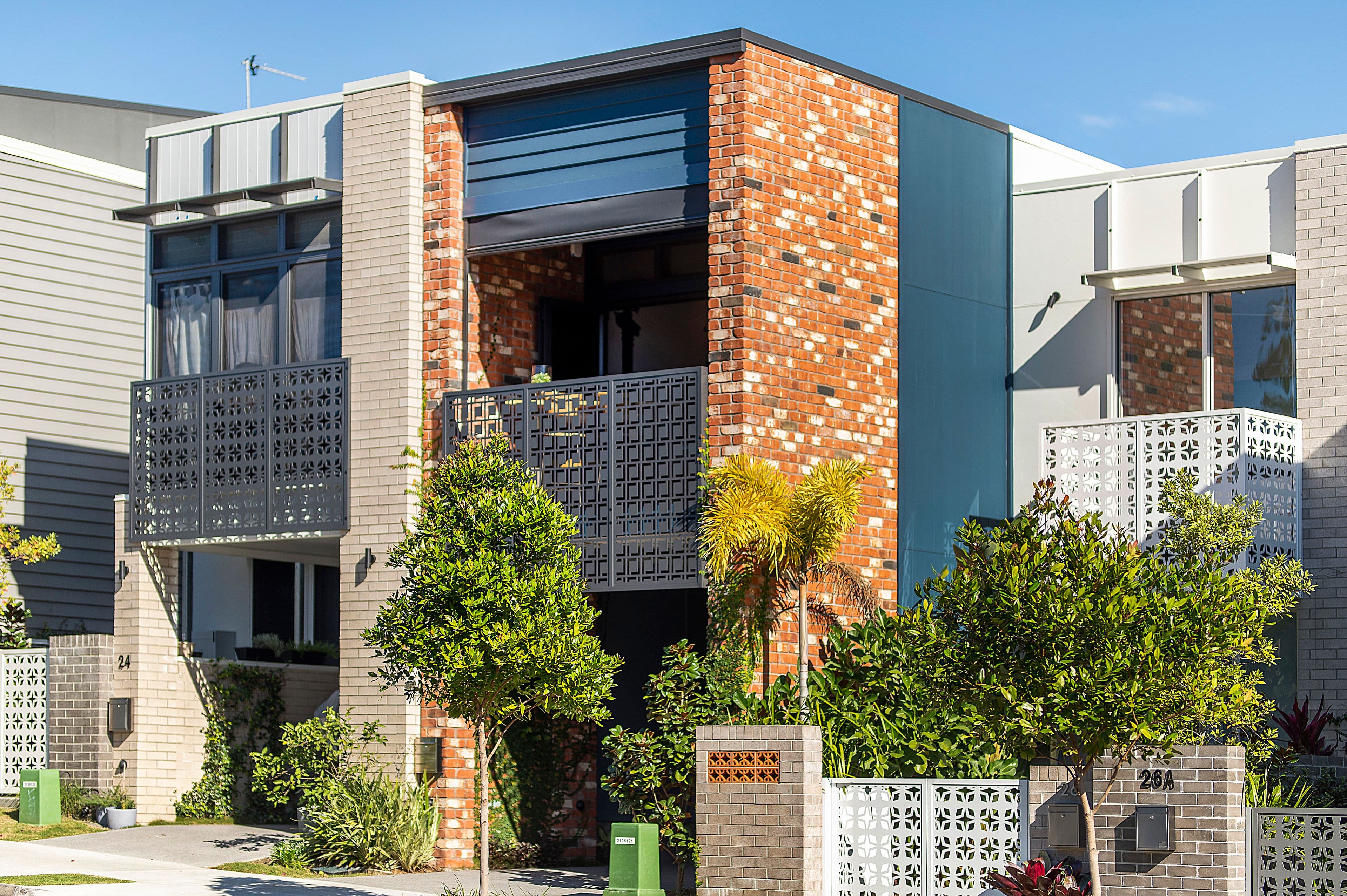 24a Lenneberg Street, Southport QLD 4215, Southport - Thumbnail 3