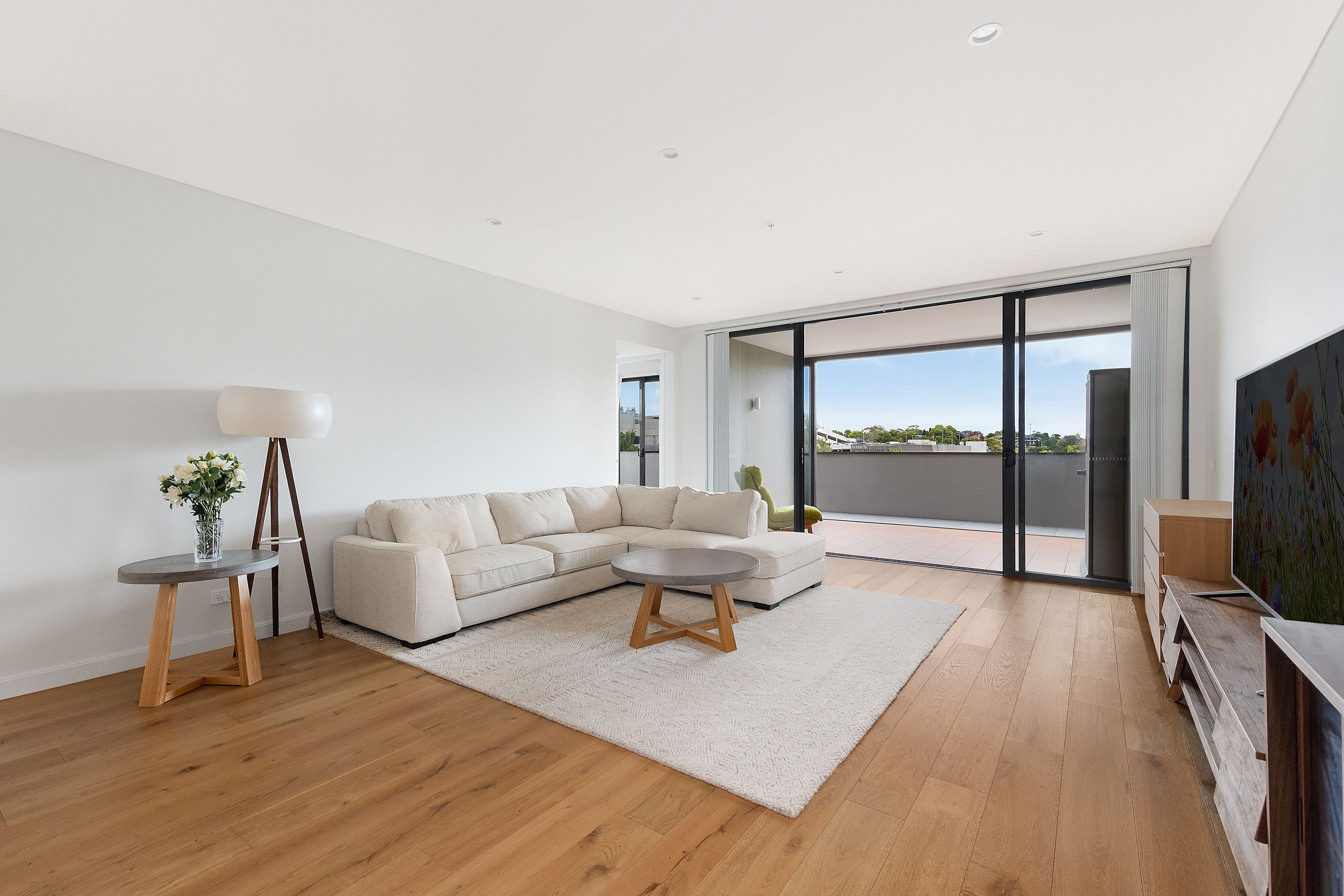 19 Oscar Street, Chatswood NSW 2067, Chatswood - Thumbnail 2