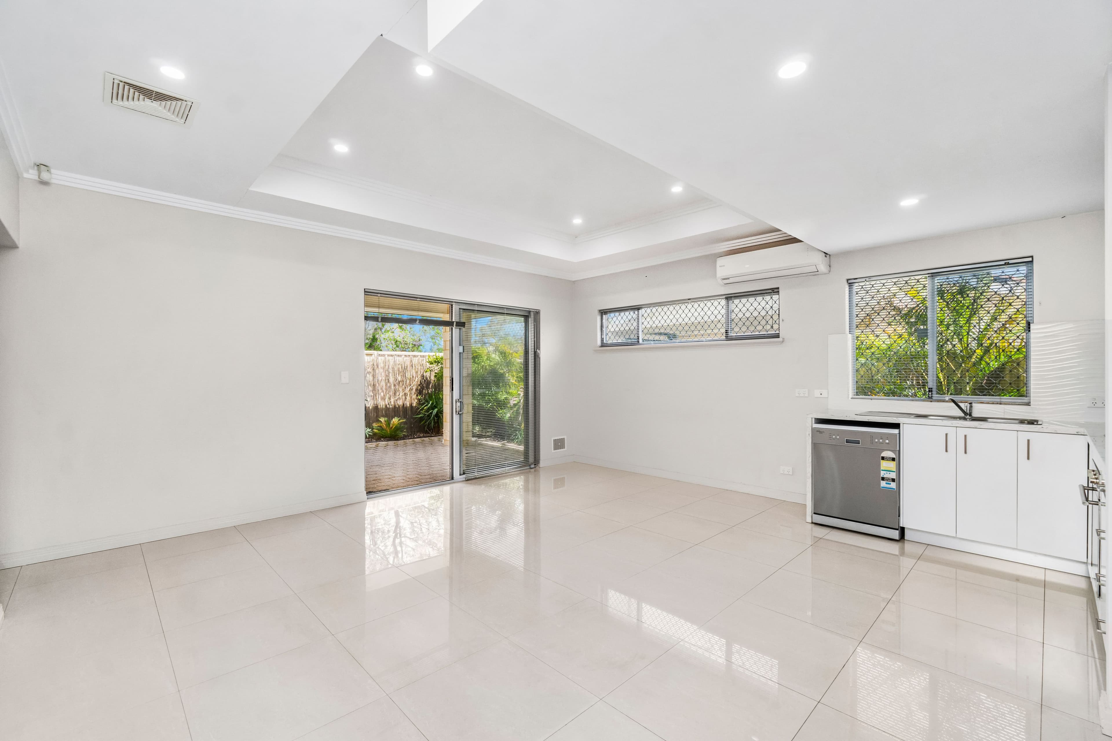 8 Peddie Place, Balga WA 6061, Balga - Thumbnail 5
