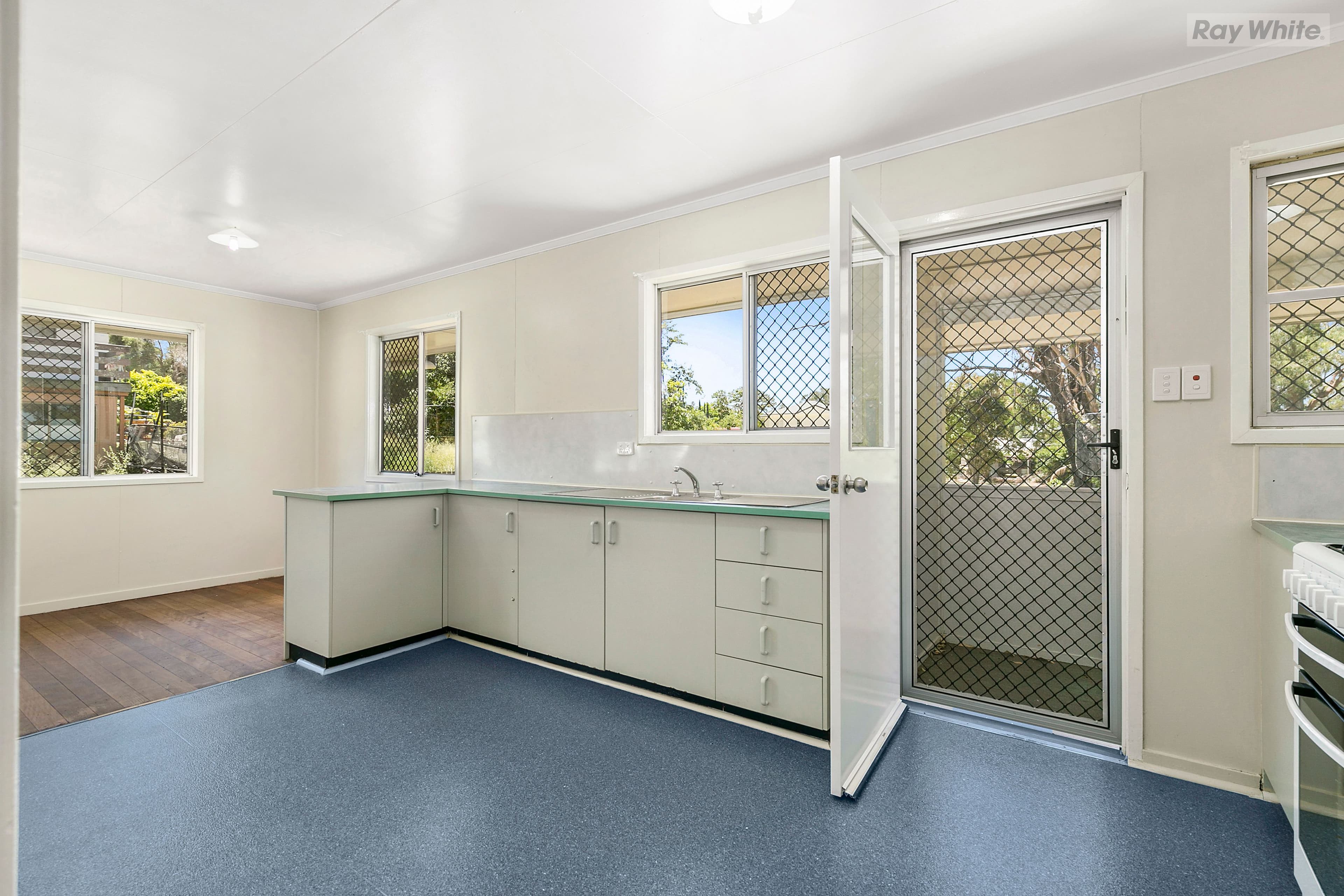 40 Tessman Street, Riverview QLD 4303, Riverview - Thumbnail 6