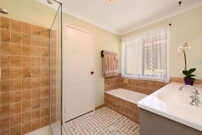 8 Trawalla Street, The Gap QLD 4061, The Gap - Thumbnail 5