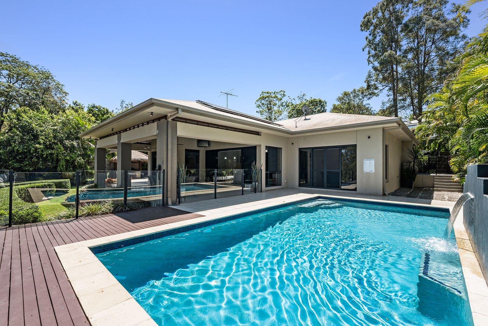 9 Robertson Place, Fig Tree Pocket QLD 4069, Fig Tree Pocket - Thumbnail 2