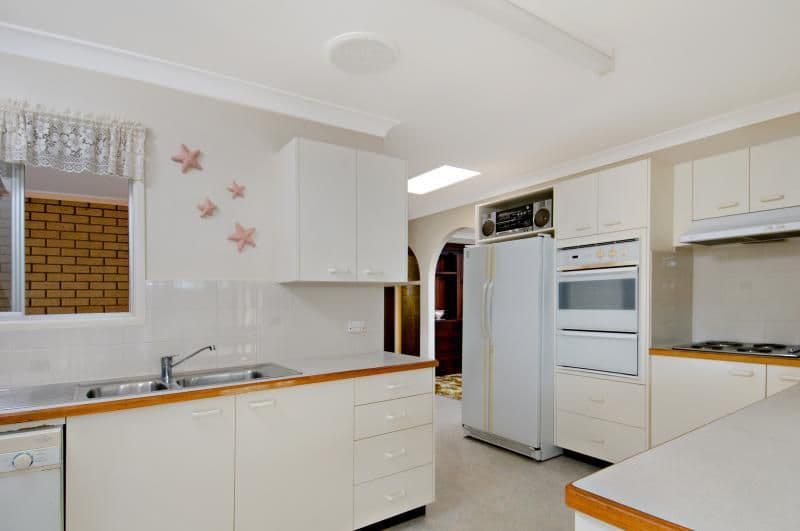 24 Booker Parade, GOLDEN BEACH QLD 4551, Golden Beach - Thumbnail 2