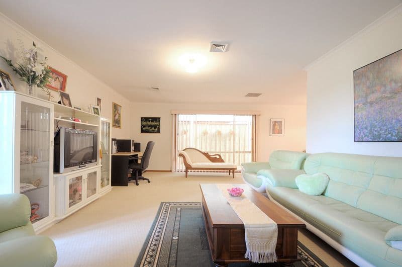 17  Dawson Court, ASPENDALE GARDENS VIC 3195, Aspendale Gardens - Thumbnail 2