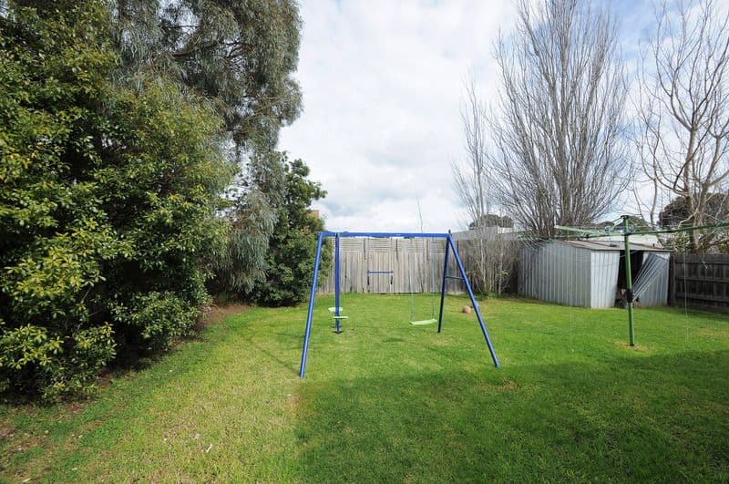 12 Kieran Court, CARRUM DOWNS VIC 3201, Carrum Downs - Thumbnail 3