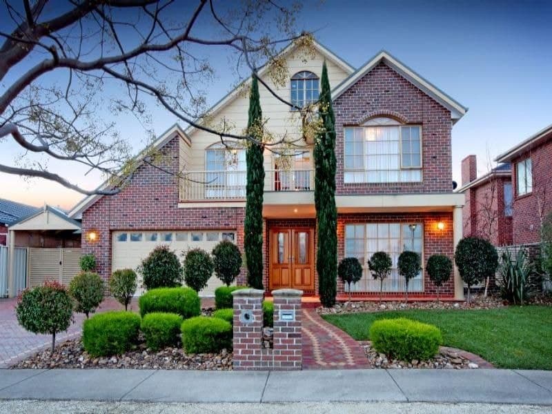 13 Cobblestone Green, Caroline Springs - Thumbnail 2