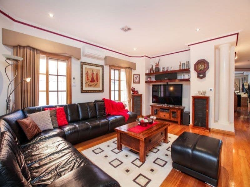 13 Cobblestone Green, Caroline Springs - Thumbnail 3
