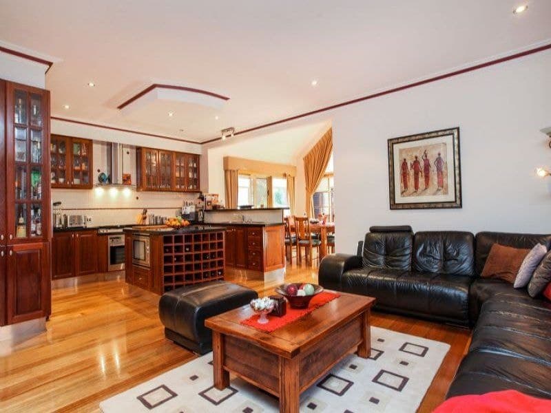 13 Cobblestone Green, Caroline Springs - Thumbnail 4