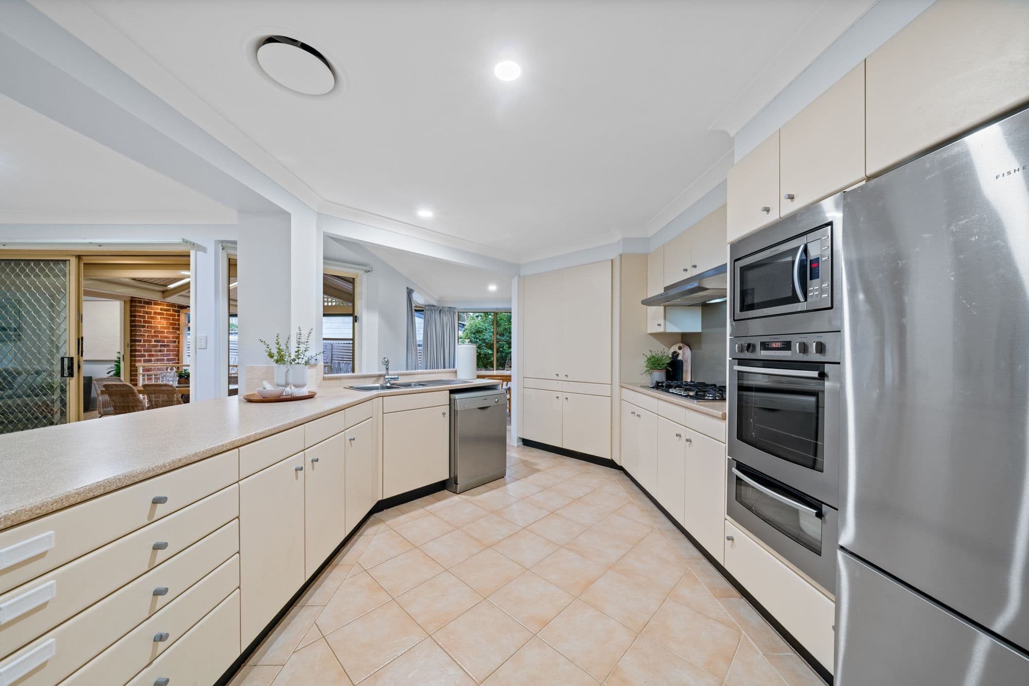 236 Lakedge Avenue, Berkeley Vale NSW 2261, Berkeley Vale - Thumbnail 4