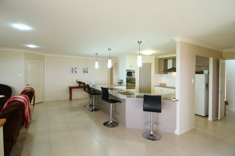 3 Carla Crescent, WESTBROOK QLD 4350, Westbrook - Thumbnail 3