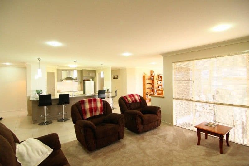 3 Carla Crescent, WESTBROOK QLD 4350, Westbrook - Thumbnail 7