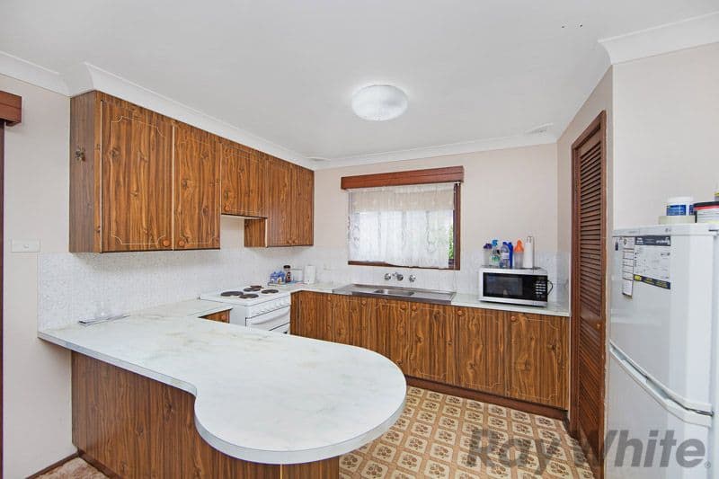 9 Avonlea Avenue, GOROKAN NSW 2263, Gorokan - Thumbnail 4