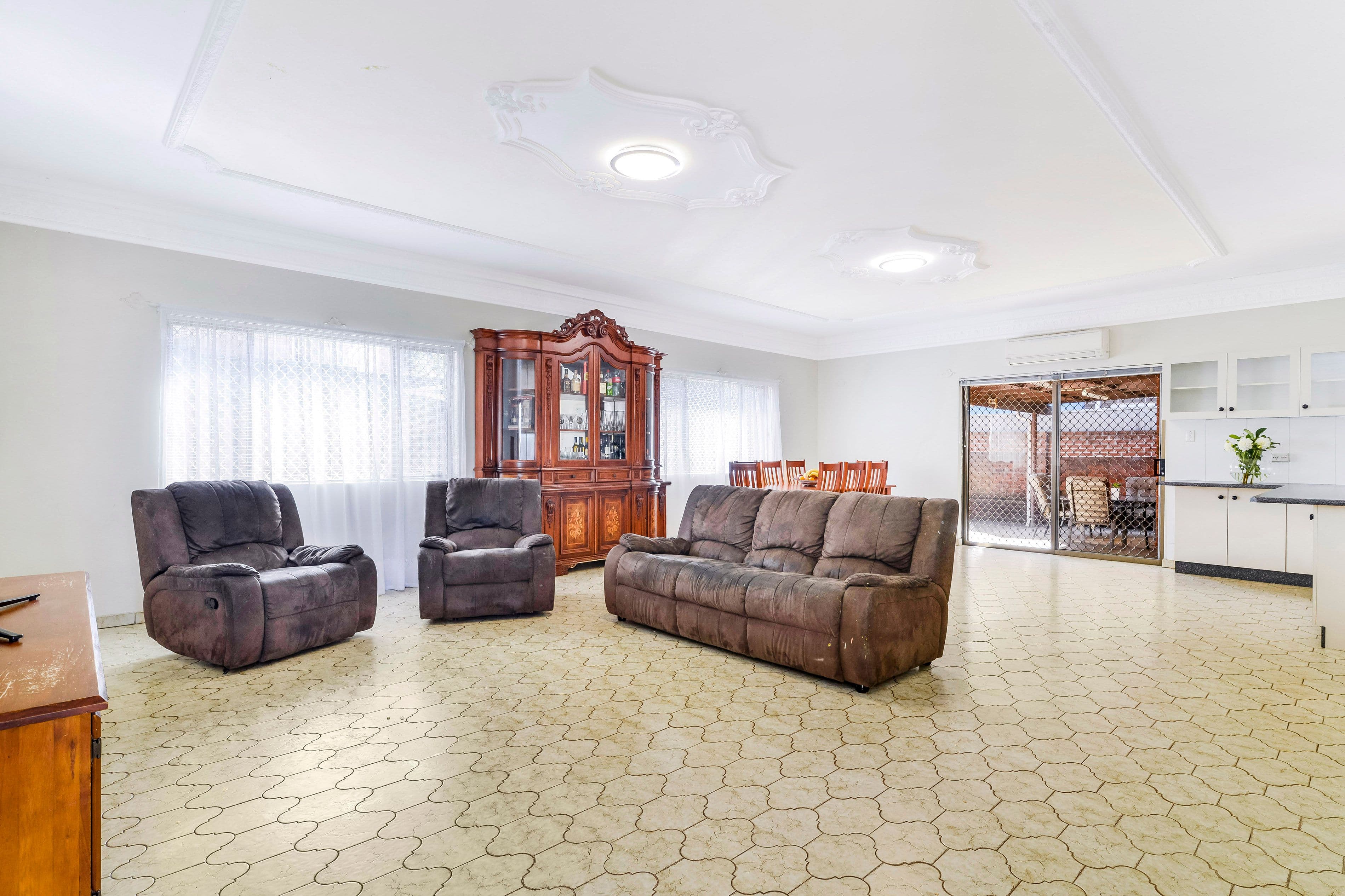 3 Hillview Avenue, Bankstown NSW 2200, Bankstown - Thumbnail 2