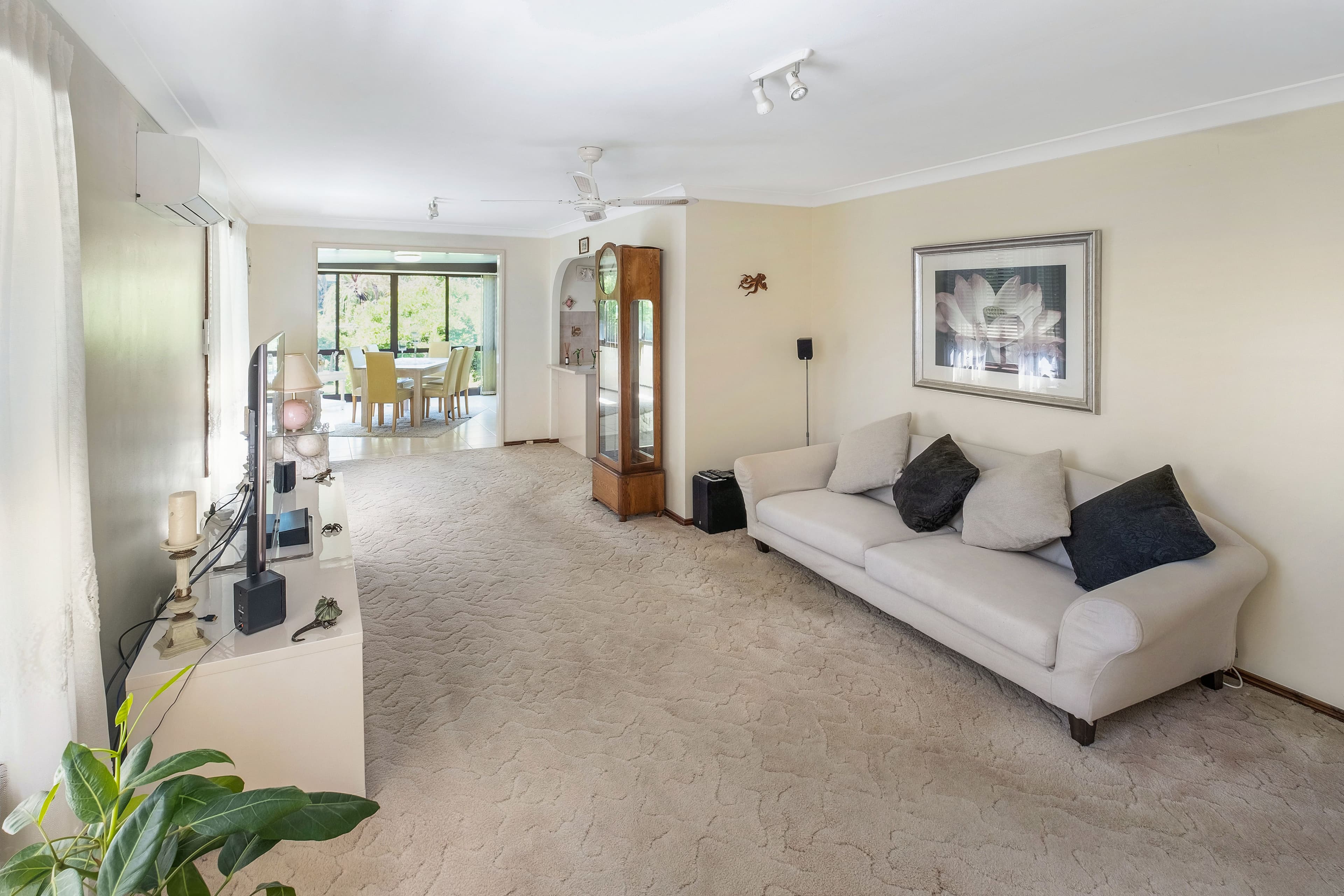 39 Kerry Crescent, Berkeley Vale - Thumbnail 4
