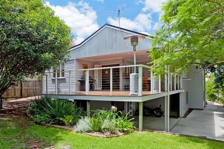 24 Oates Avenue, HOLLAND PARK QLD 4121, Holland Park - Image 1