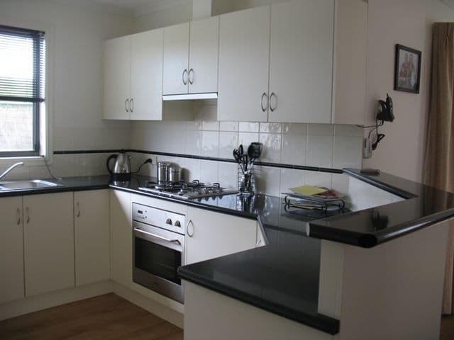 12 Maycarn Court, WARRNAMBOOL VIC 3280, Warrnambool - Thumbnail 2