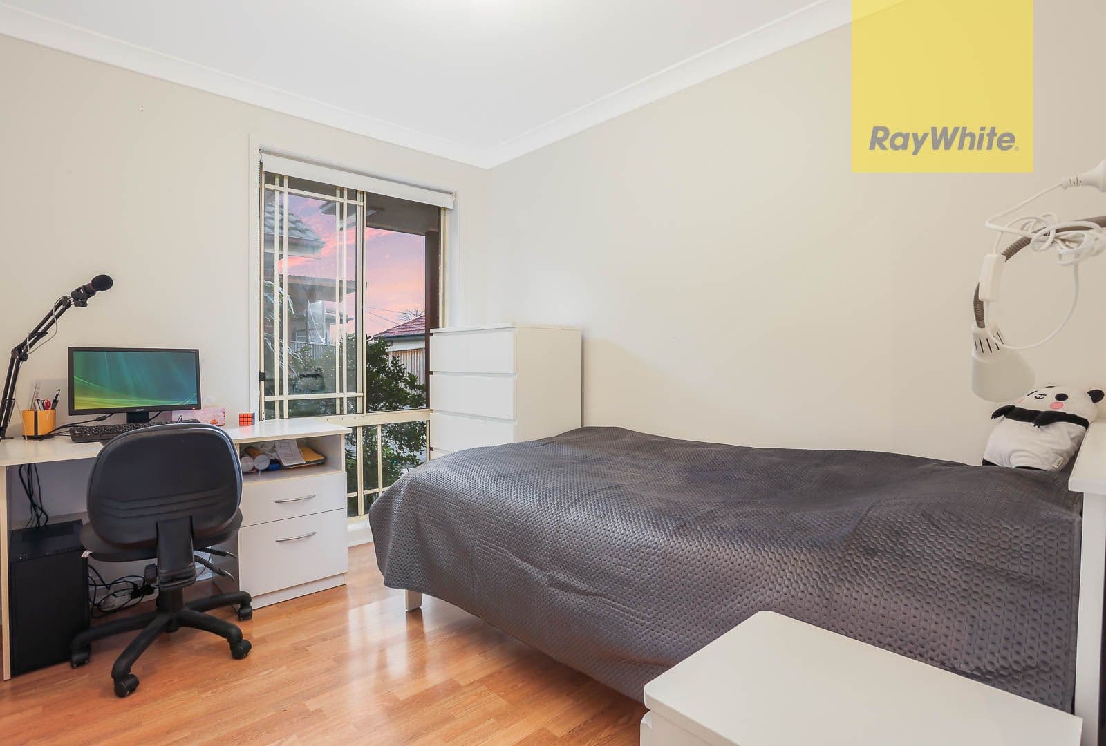 24 Hemsworth Avenue, Northmead - Thumbnail 8