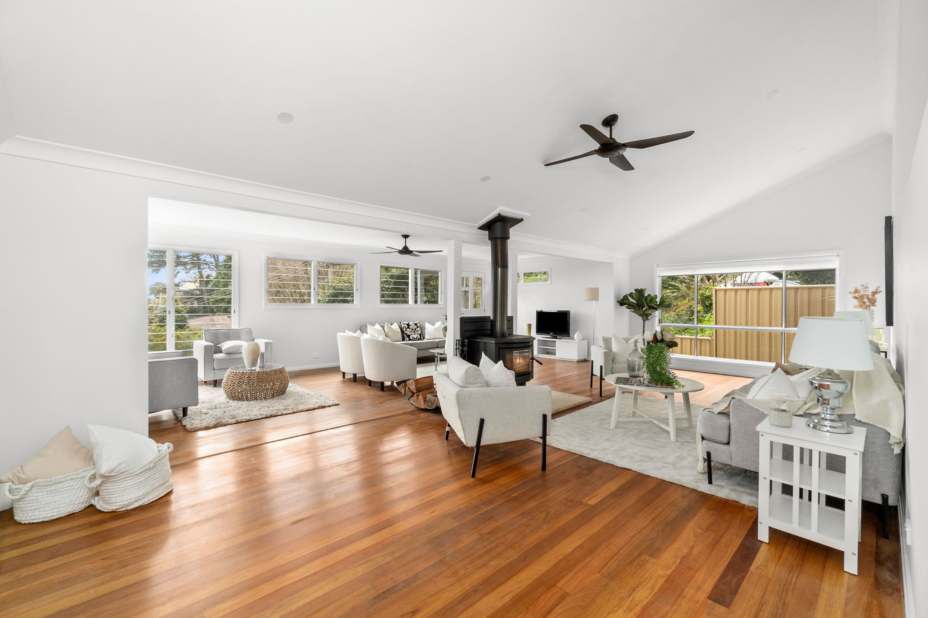 14 Pinedale Place, Kurrajong Heights NSW 2758, Kurrajong Heights - Image 1