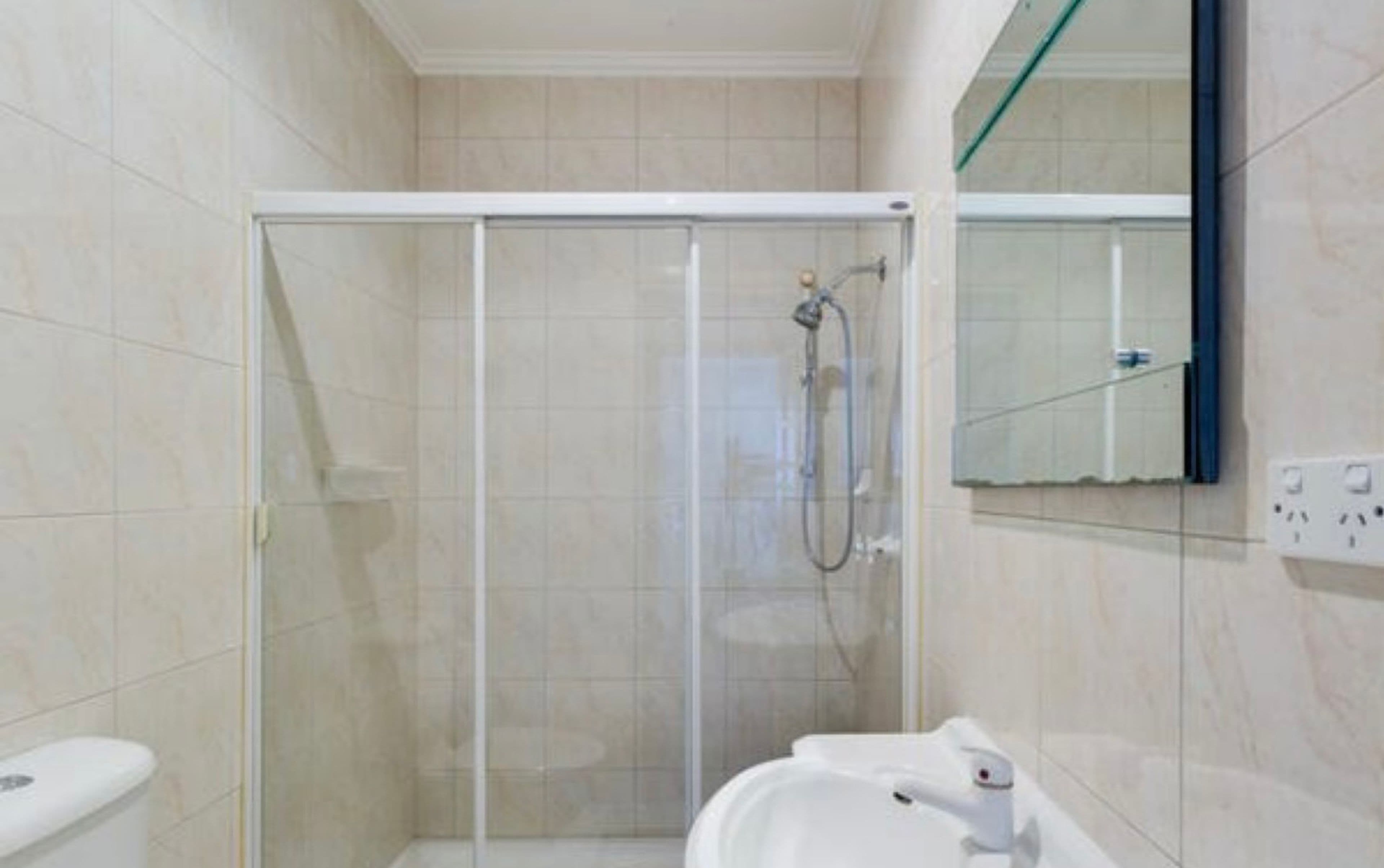 51 Stuart Street, Noble Park VIC 3174, Noble Park - Thumbnail 4