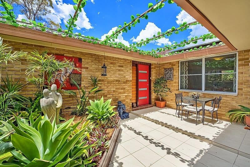 10 St James' Avenue, BERKELEY VALE NSW 2261, Berkeley Vale - Thumbnail 2