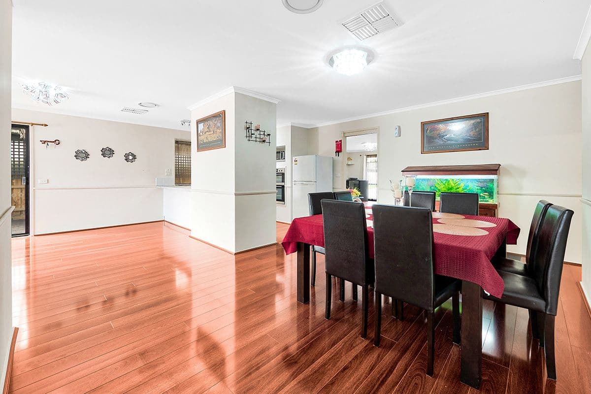 9 Daphne Way, Cranbourne North VIC 3977, Cranbourne North - Thumbnail 7