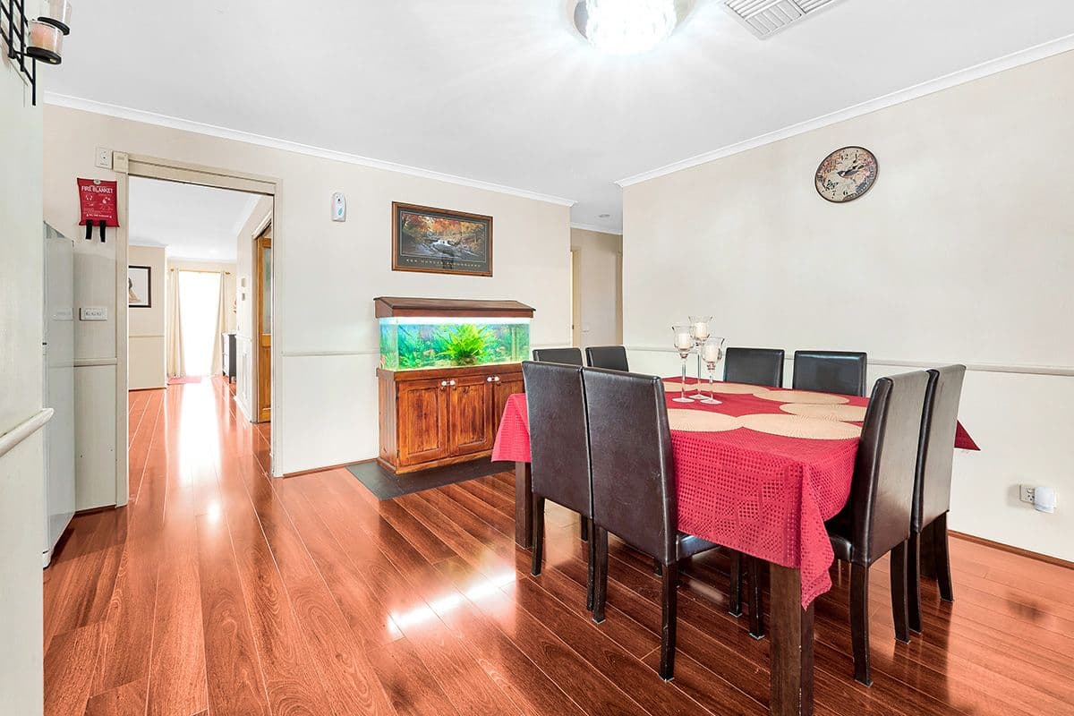 9 Daphne Way, Cranbourne North VIC 3977, Cranbourne North - Thumbnail 8