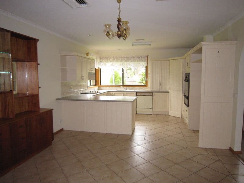 282 Anstruther Street, ECHUCA VIC 3564, Echuca - Thumbnail 2