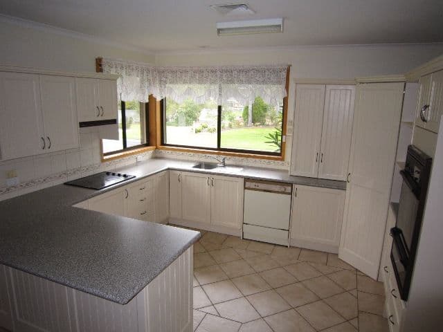 282 Anstruther Street, ECHUCA VIC 3564, Echuca - Thumbnail 3